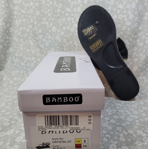 Womens Bamboo Black Rhinestone Thong Sandals Size 8 - Picture 8 of 9